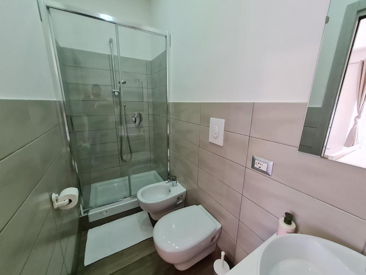 רומא Giulya Guesthouse מראה חיצוני תמונה