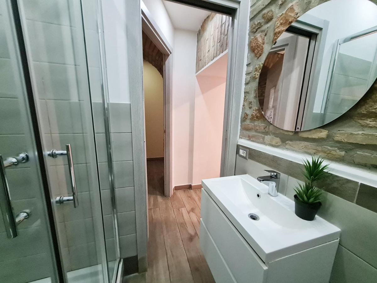רומא Giulya Guesthouse מראה חיצוני תמונה