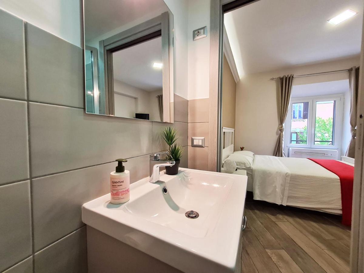 רומא Giulya Guesthouse מראה חיצוני תמונה