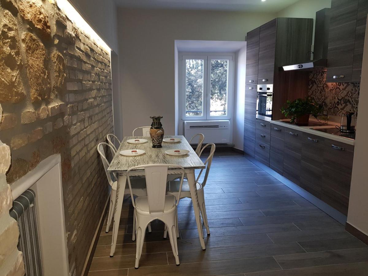 רומא Giulya Guesthouse מראה חיצוני תמונה